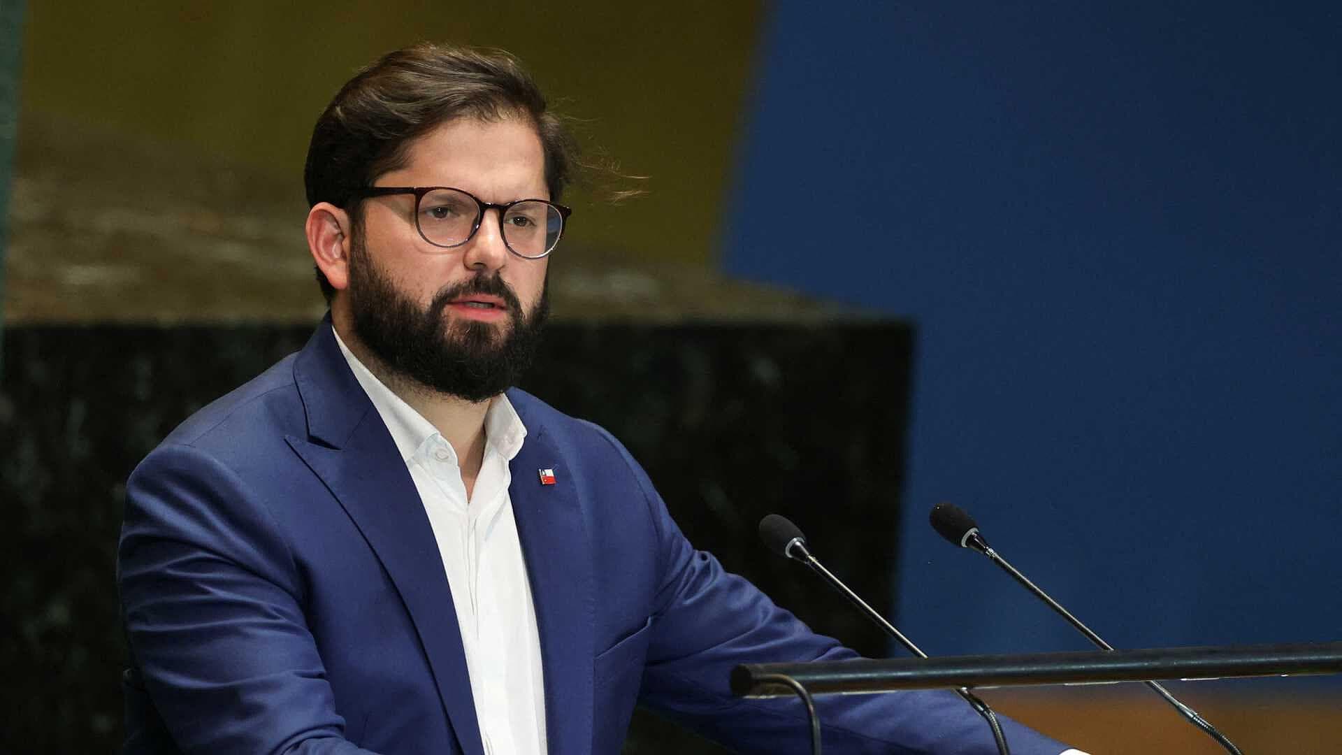 Llega Gabriel Boric al AIFA; Asistirá a Toma de Posesión de Sheinbaum