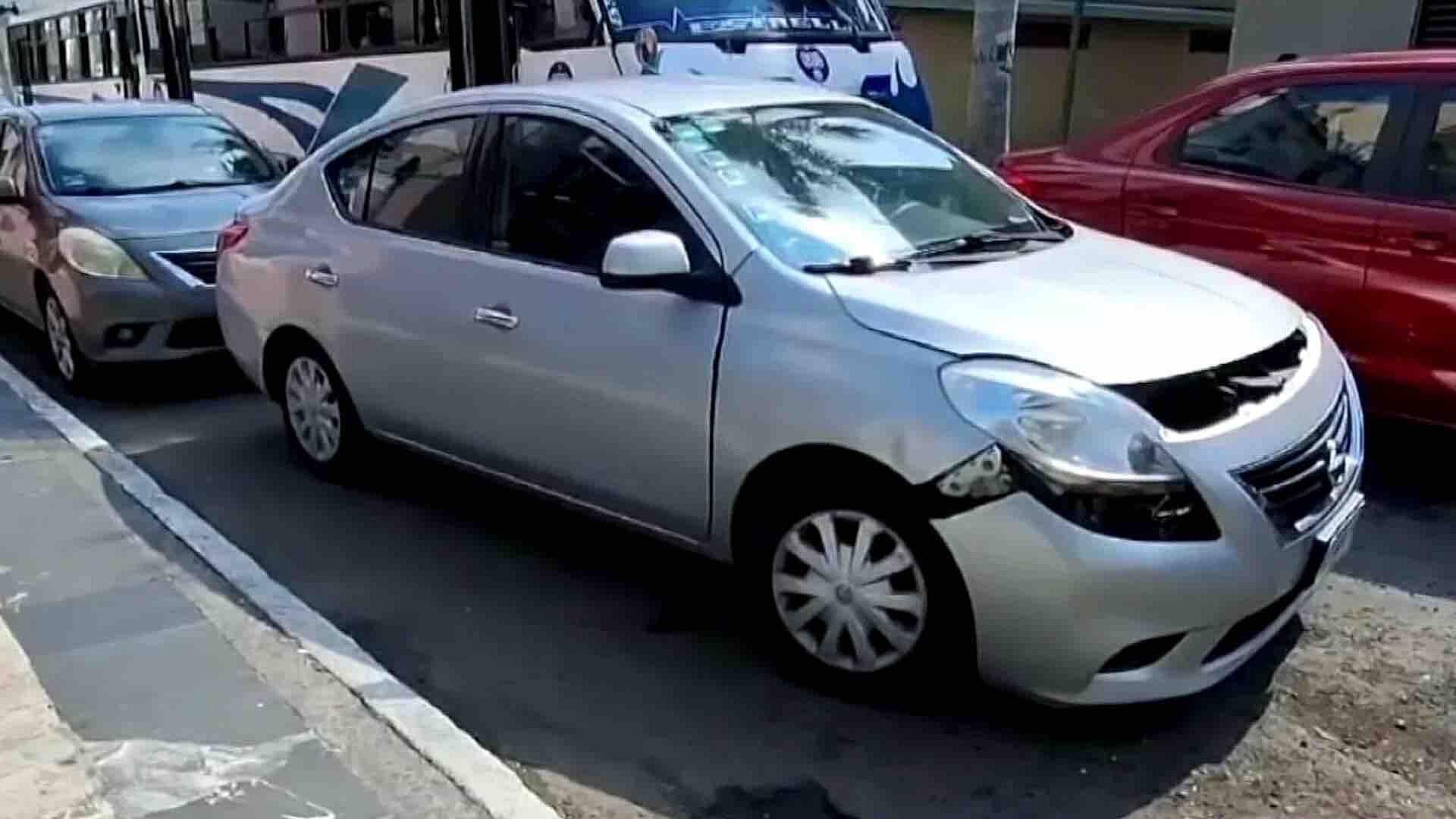 Vehículo a Exceso de Velocidad Choca y Trata de Escapar en Puerto de Veracruz