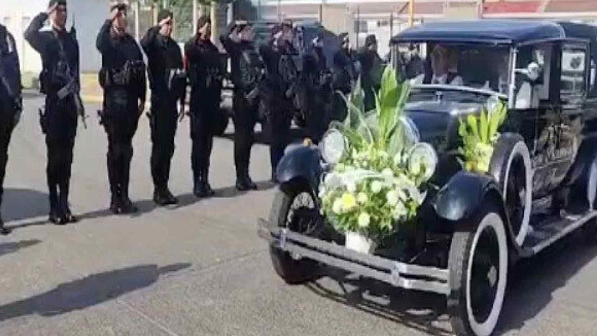 Rinden Homenaje a los Policías que Murieron en Accidente en Jalostotitlán