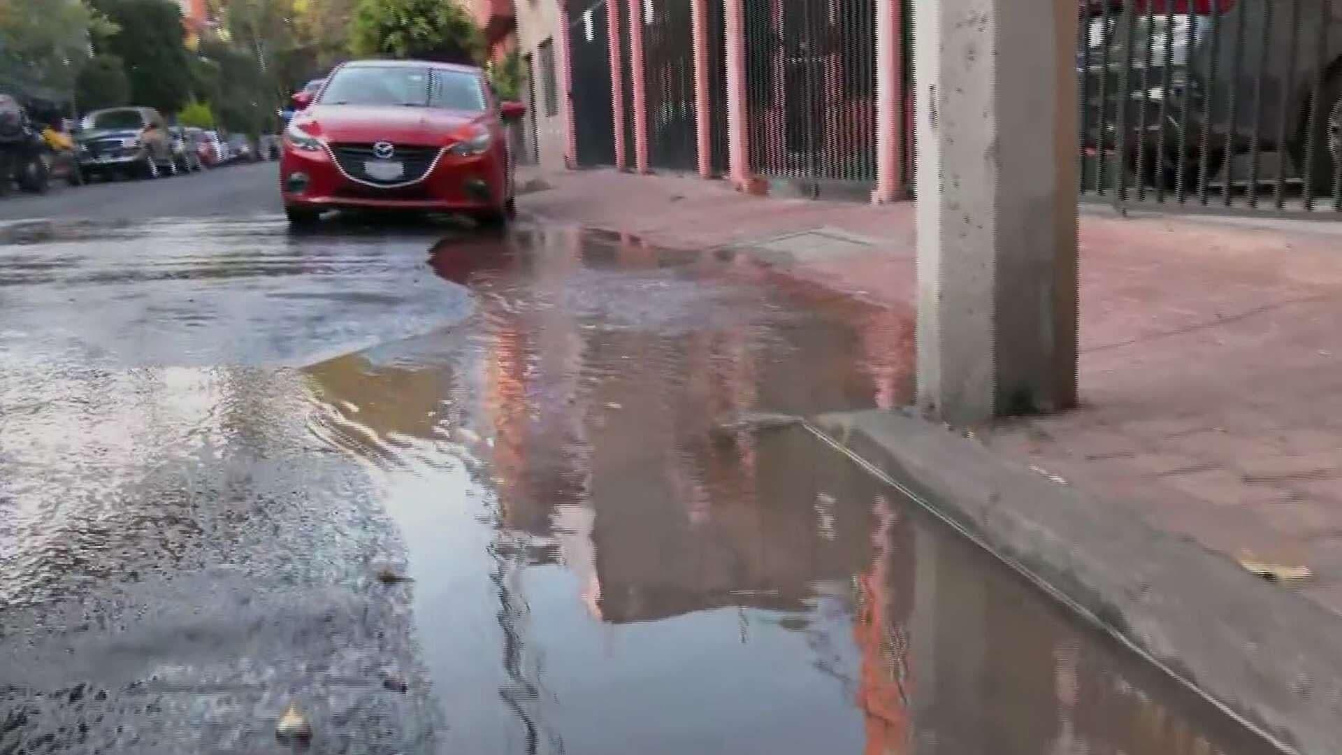 Se Registran Dos Fugas de Agua en la Colonia Anáhuac, en la Miguel Hidalgo, CDMX