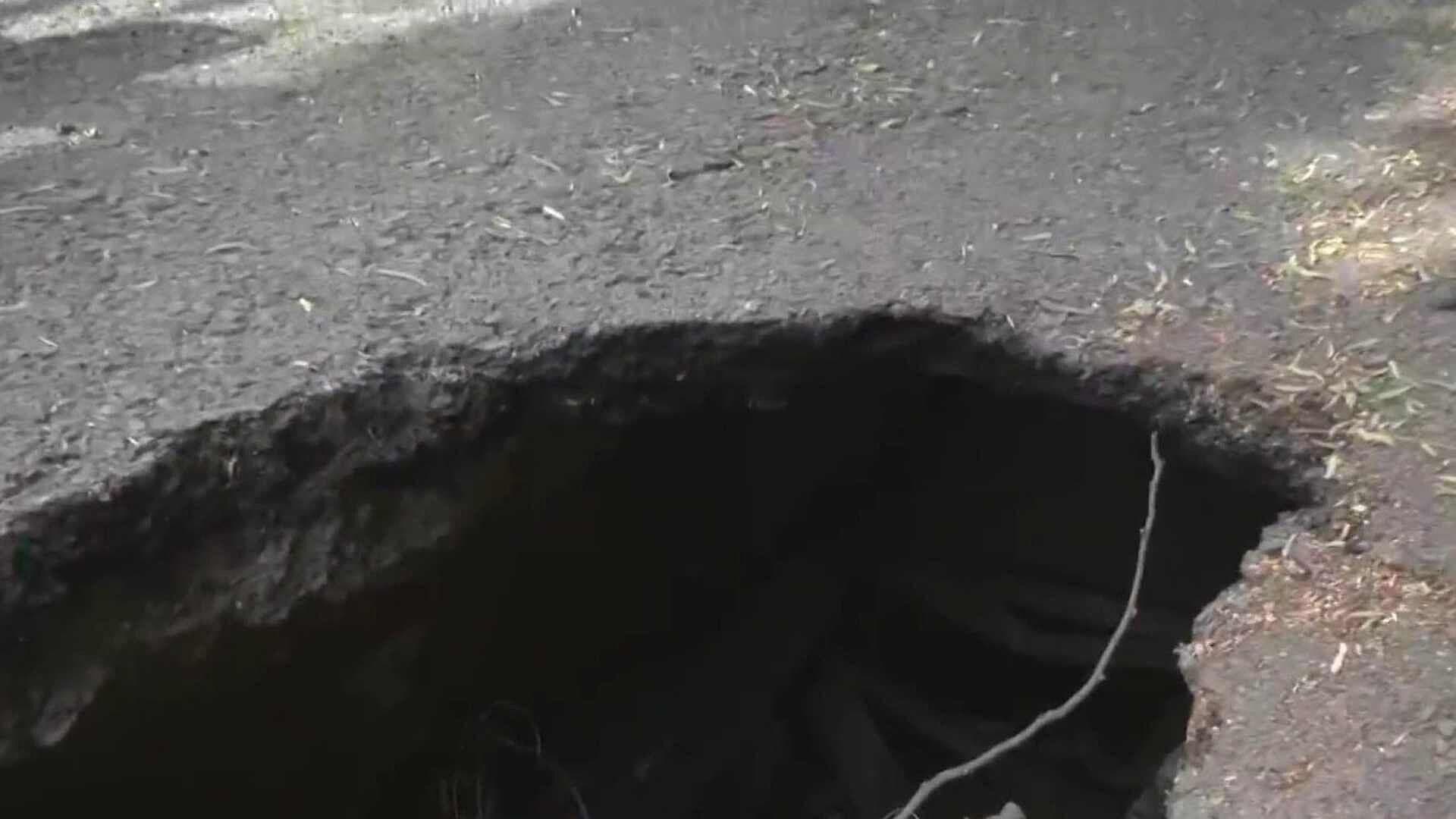 Vecinos de la Colonia Gertrudis Sánchez, en CDMX, han Reportado Socavones desde Hace Seis Meses
