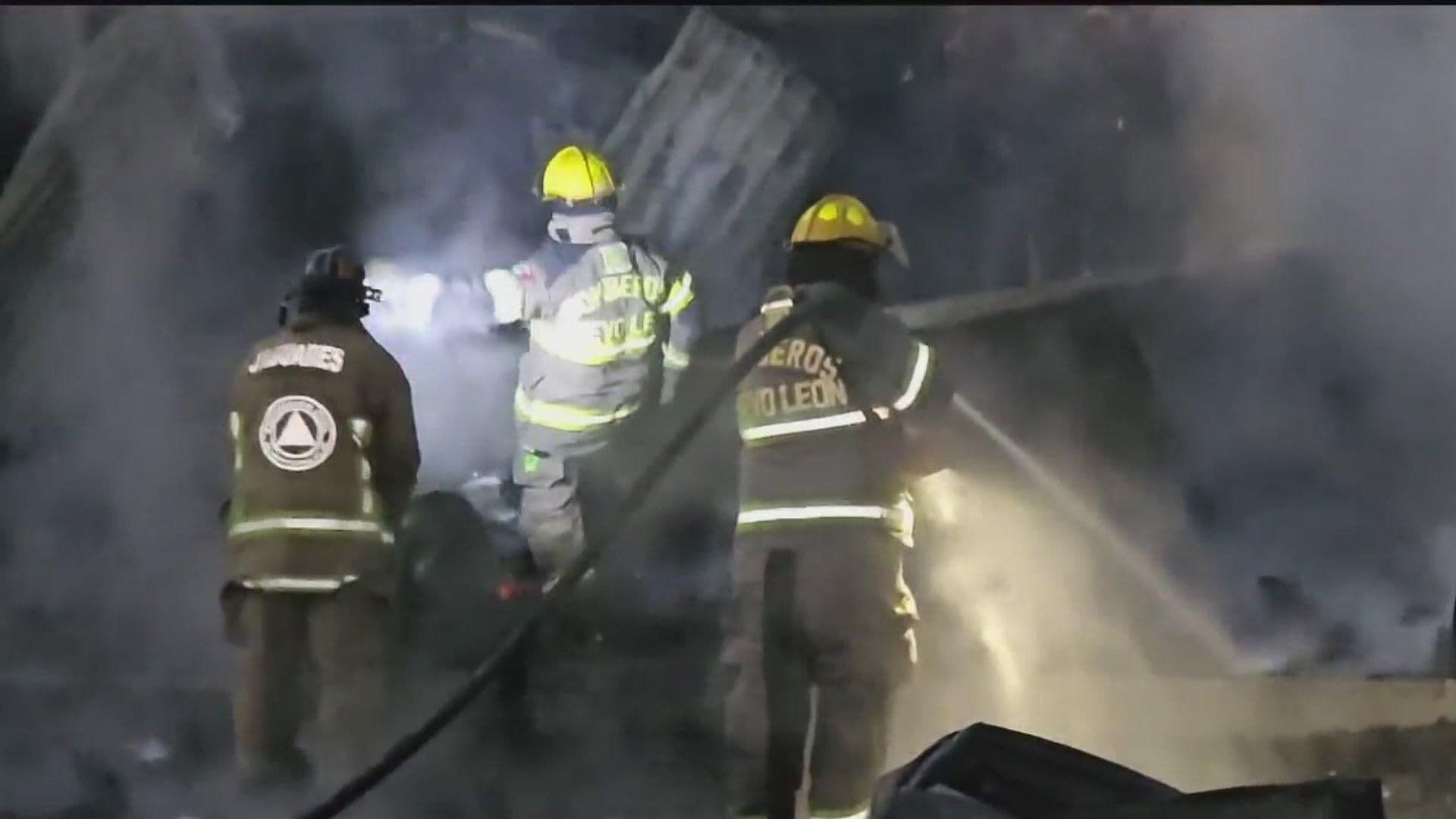 Dos familias Pierden todo en Incendio de Tejabanes en Santa Catarina