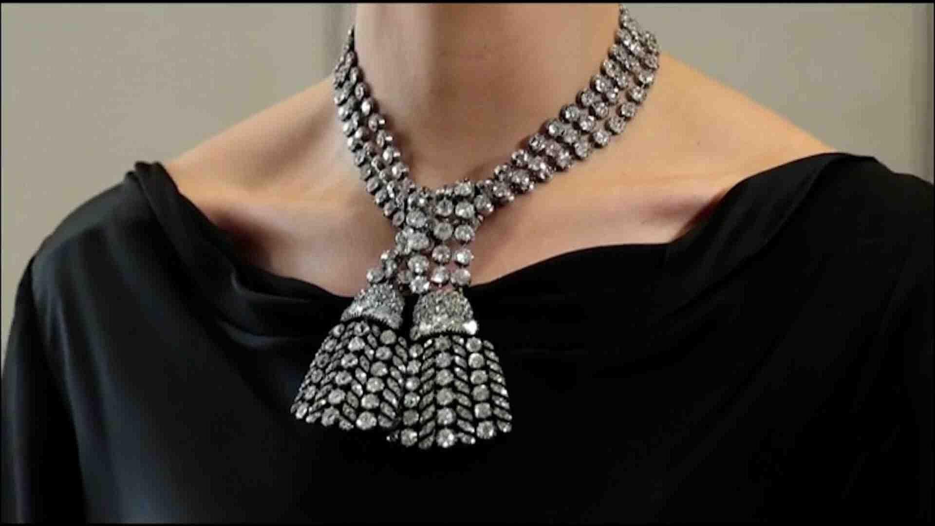 Collar de Diamantes Relacionado con la Decapitación de María Antonieta Será Subastado