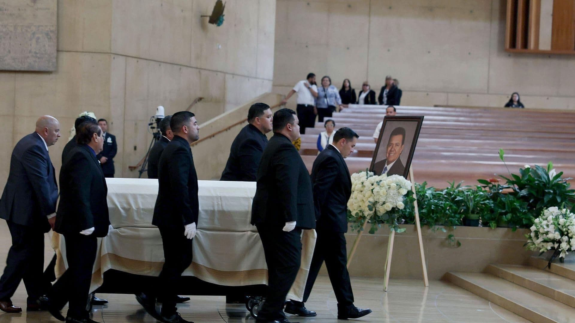 Último Adiós a Fernando Valenzuela en la Catedral de Los Ángeles