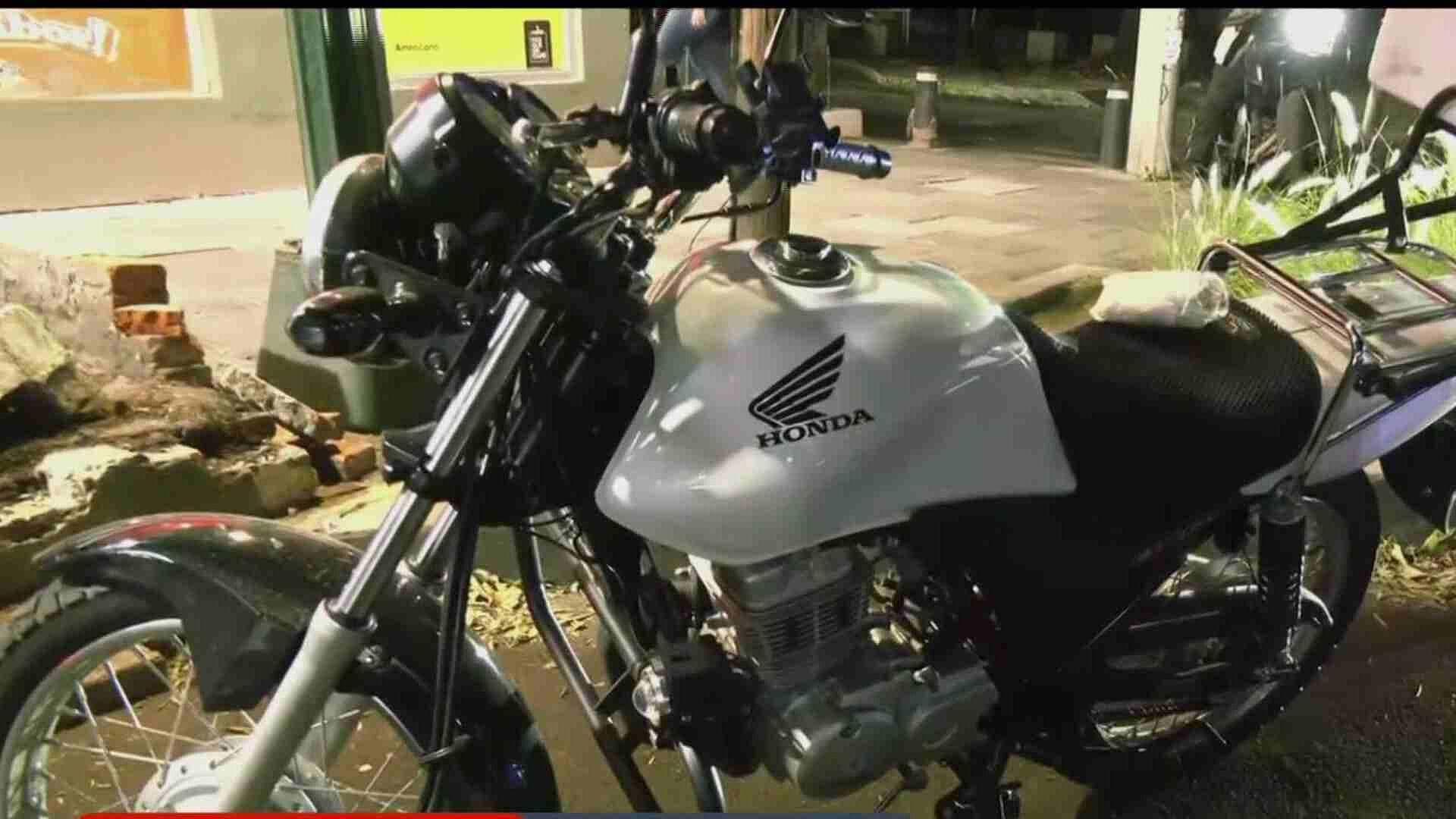 Motociclista Derrapa y Pierde Parte del Dedo de la Mano en la Colonia Nápoles, CDMX