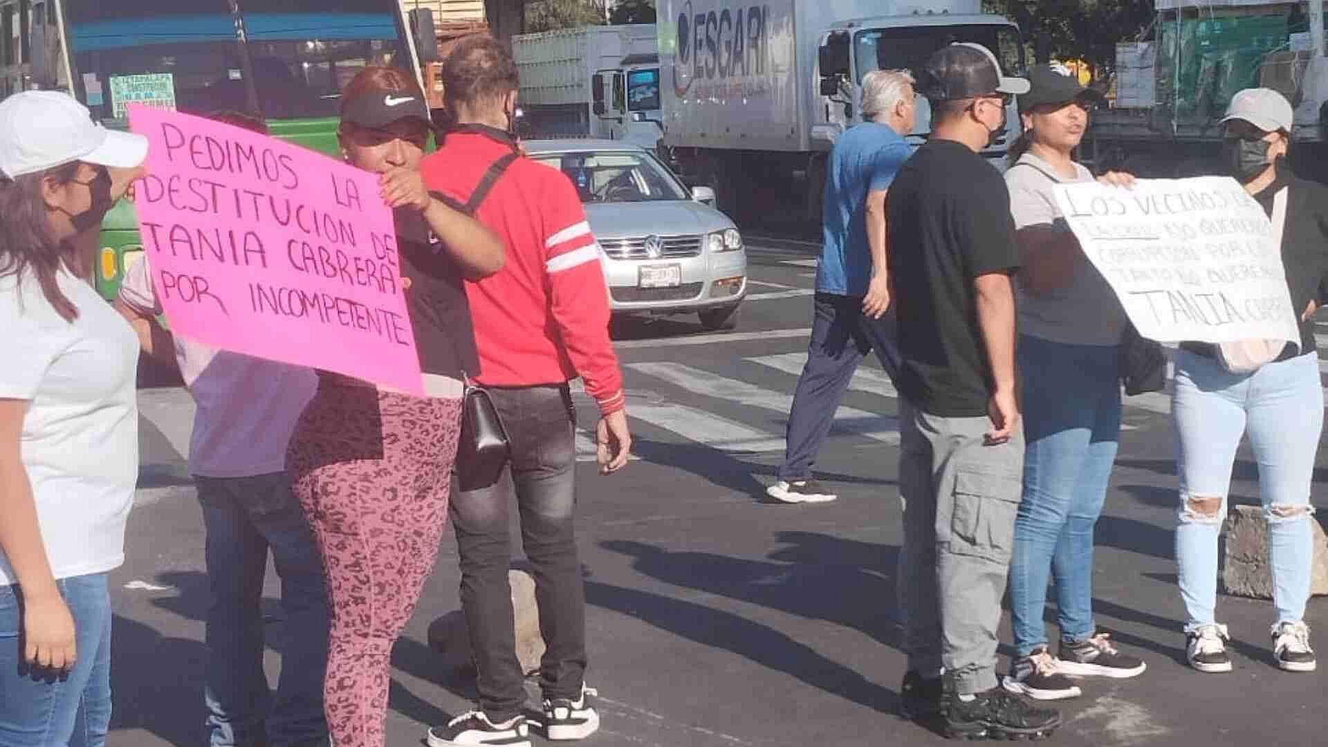 Comerciantes Bloquean Ermita y Las Torres, en Iztapalapa, CDMX