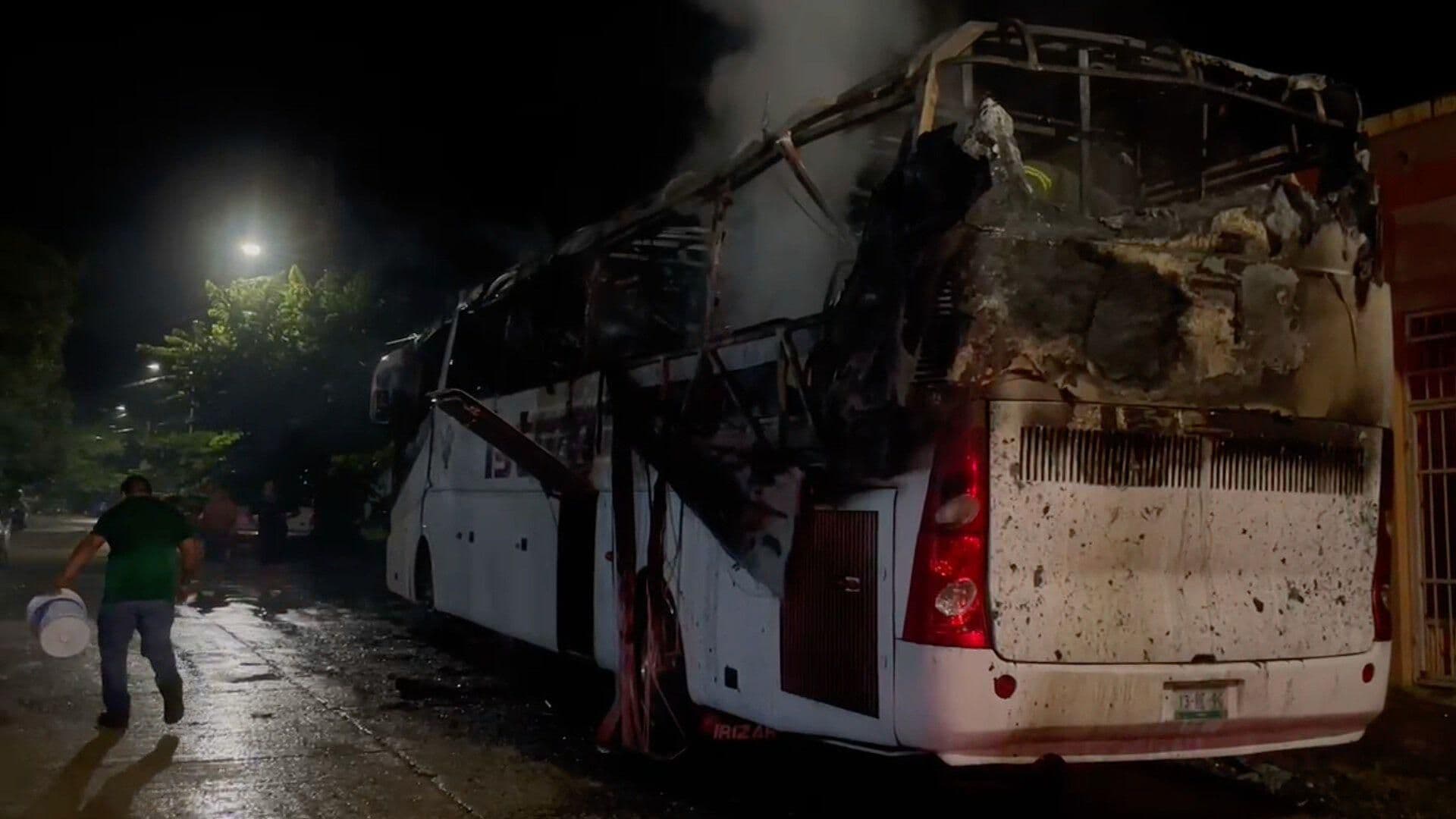 Arrojan Artefactos Explosivos e Incendian Vehículos en Acayucan y Soconusco, al Sur de Veracruz
