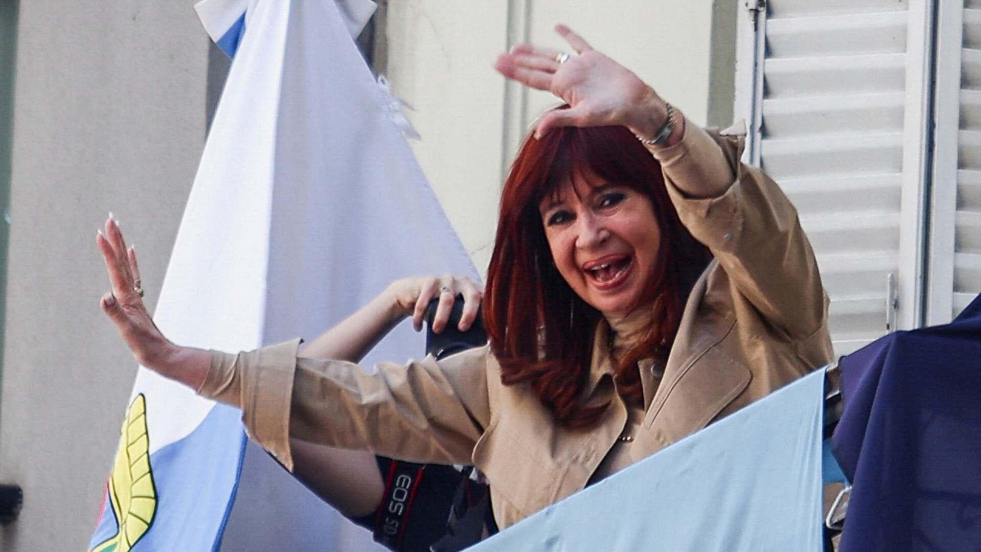 ¿Por Qué Fue Condenada a 6 Años de Cárcel Cristina Fernández, Expresidenta de Argentina?