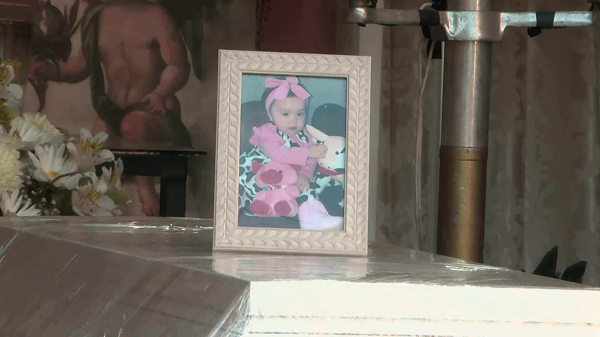 Familiares Velan a María José, la Bebé que Fue Asesinada Junto con su Madre