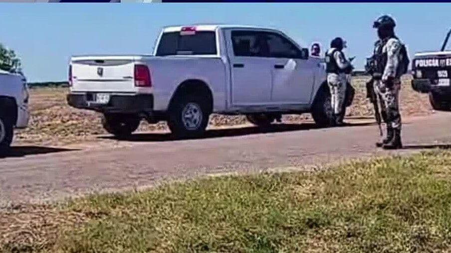 Localizan Cuerpos Envueltos en Cobijas en San Ignacio Río Muerto