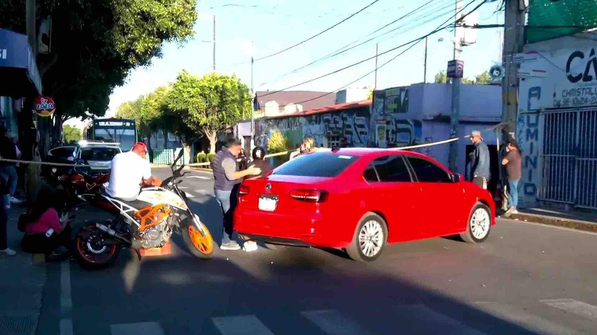 Vecinos de Pueblo Santa Lucía Bloquean Avenida Tamaulipas en Denuncia por Falta de Agua en la CD