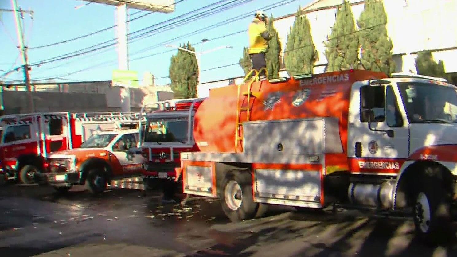Controlan incendio en Supermercado de Amalucan, Puebla