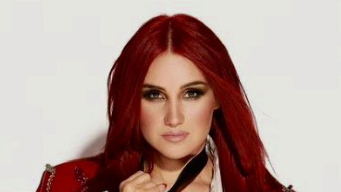 Dulce María Aparece en Portada de Revista Rolling Stone Brasil