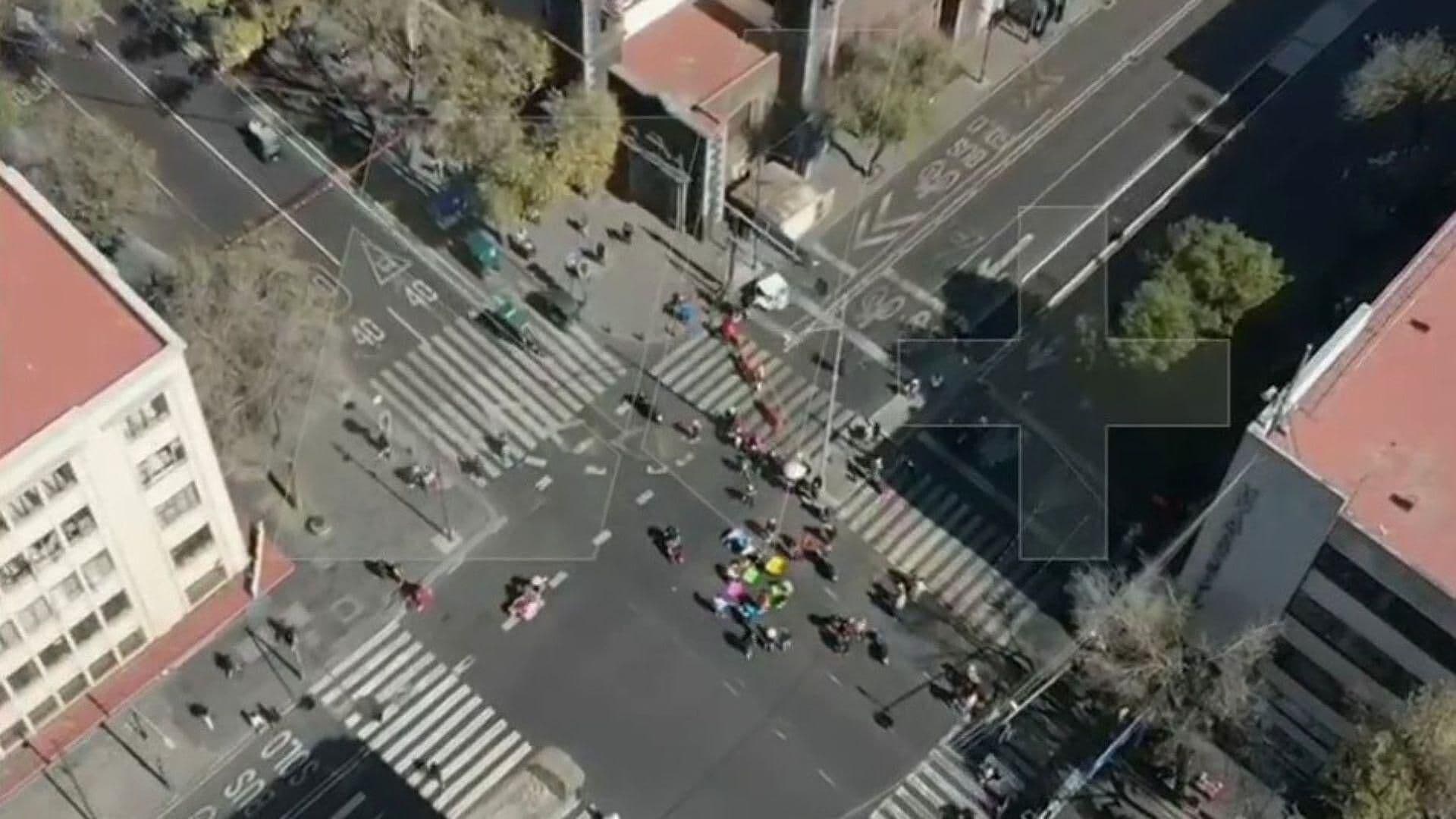 Bloqueo de Comerciantes de Plaza Izazaga Causan Caos Vial en Centro de la CDMX