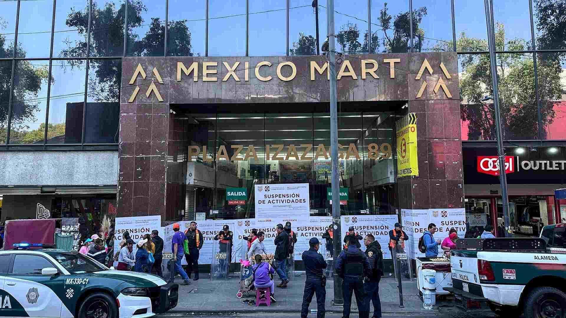 Con Diablitos y Cajas, Comerciantes Pudieron Sacar Mercancía de Plaza Izazaga 89