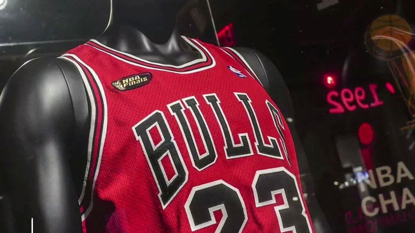 Jersey de Michael Jordan, el Más Caro de la Historia