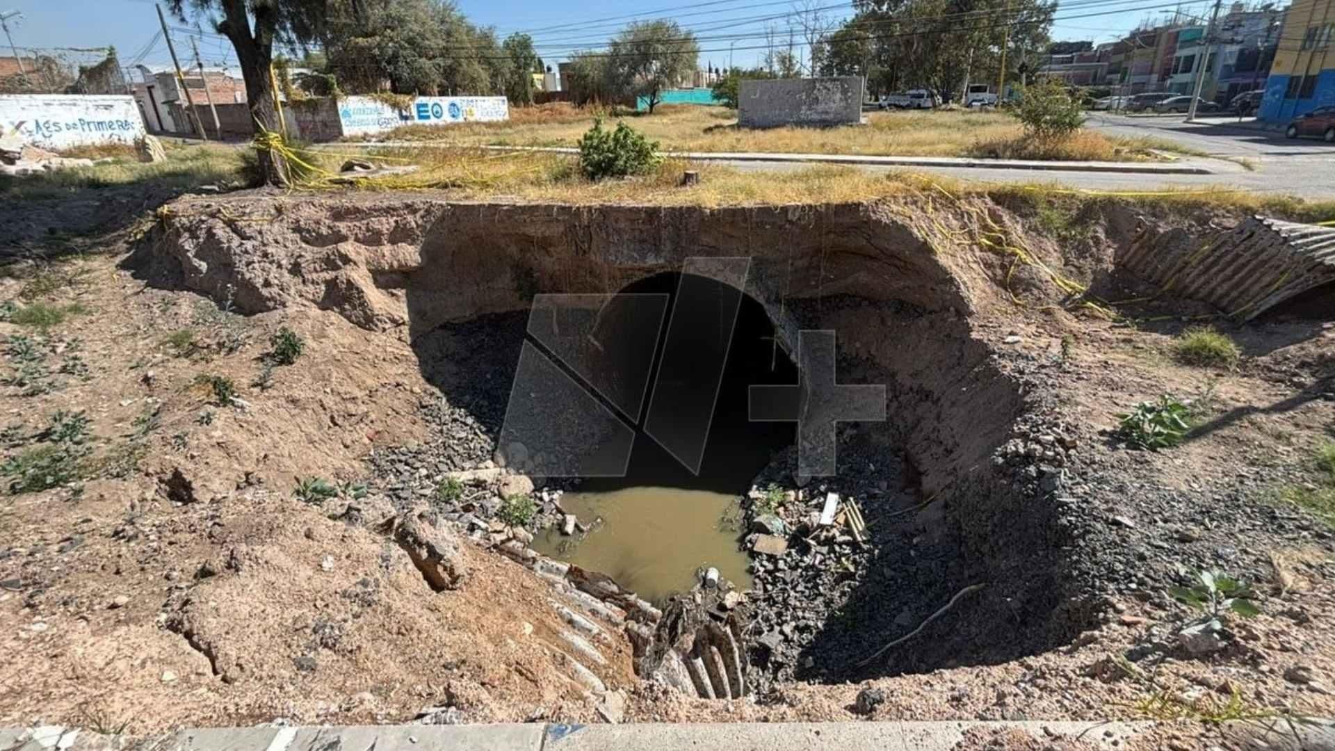 Megasocavón en Ojo de Agua Sigue Sin Reparación; Hace 5 Meses Murió un Policía Ahí