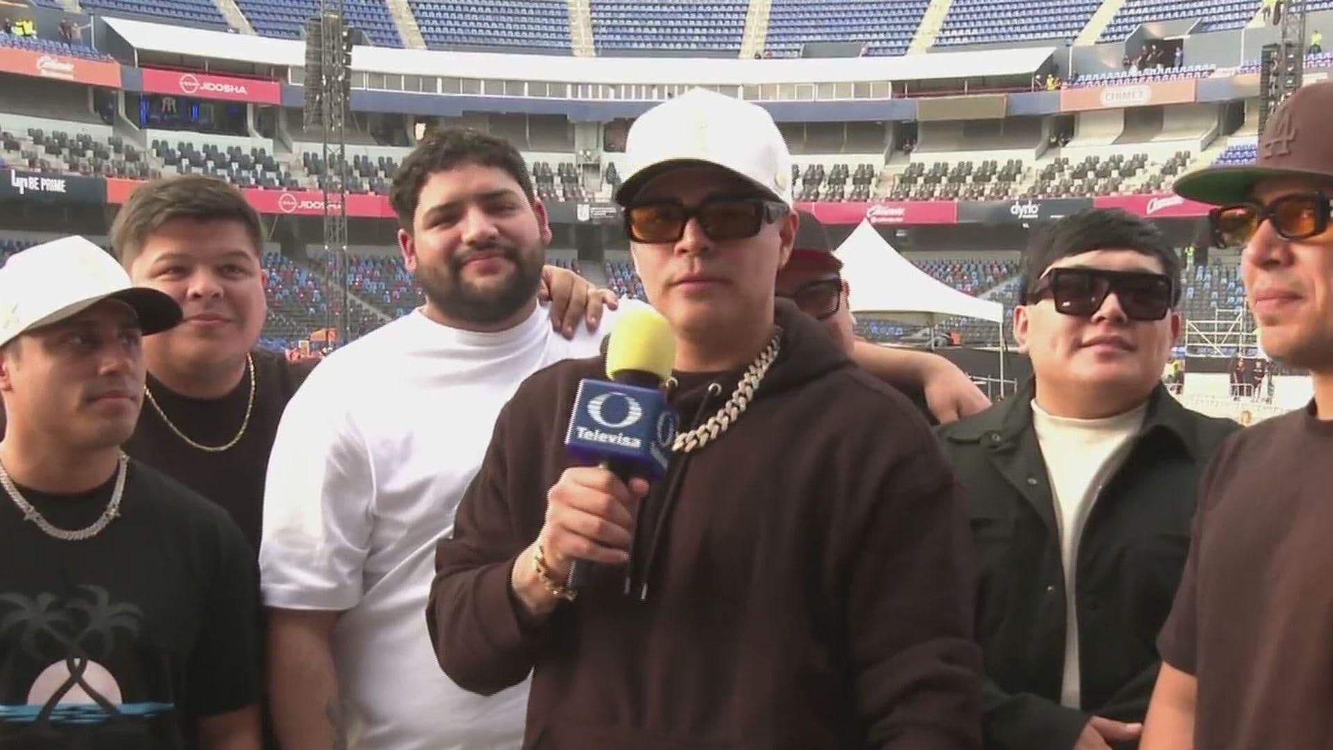 Eduin Caz Pausó Prueba de Sonido para Atender a 300 Niños del DIF en Monterrey