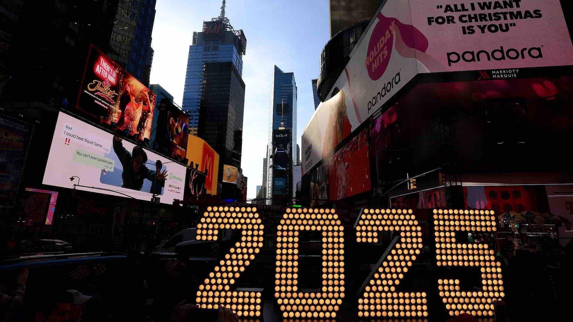 ¡2025 is Coming! Llegan los Números que Encenderán en Año Nuevo en el Time Square