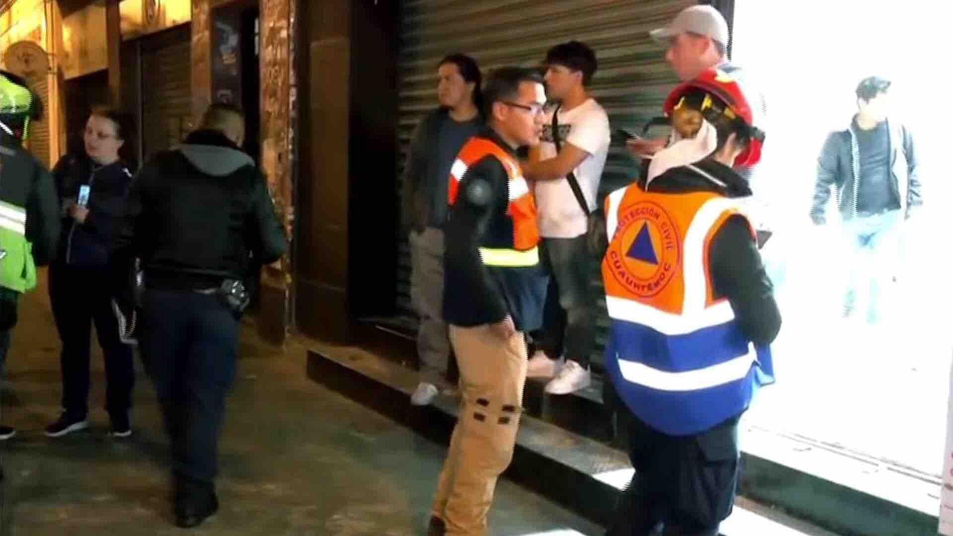 Reportan Incendio en Local Comercial de Mesones e Isabel la Católica, CDMX