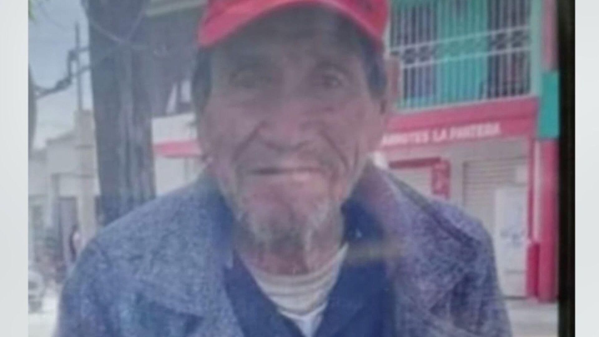 Hija Busca Con Desesperación a Su Padre, Visto Por Última Vez en Asientos