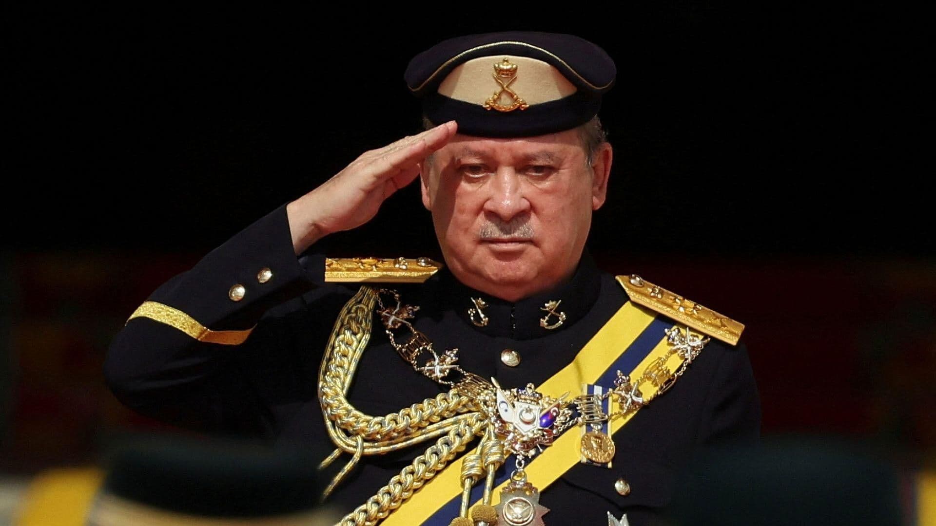Impresiona Saludo de Armas al Sultán de Malasia