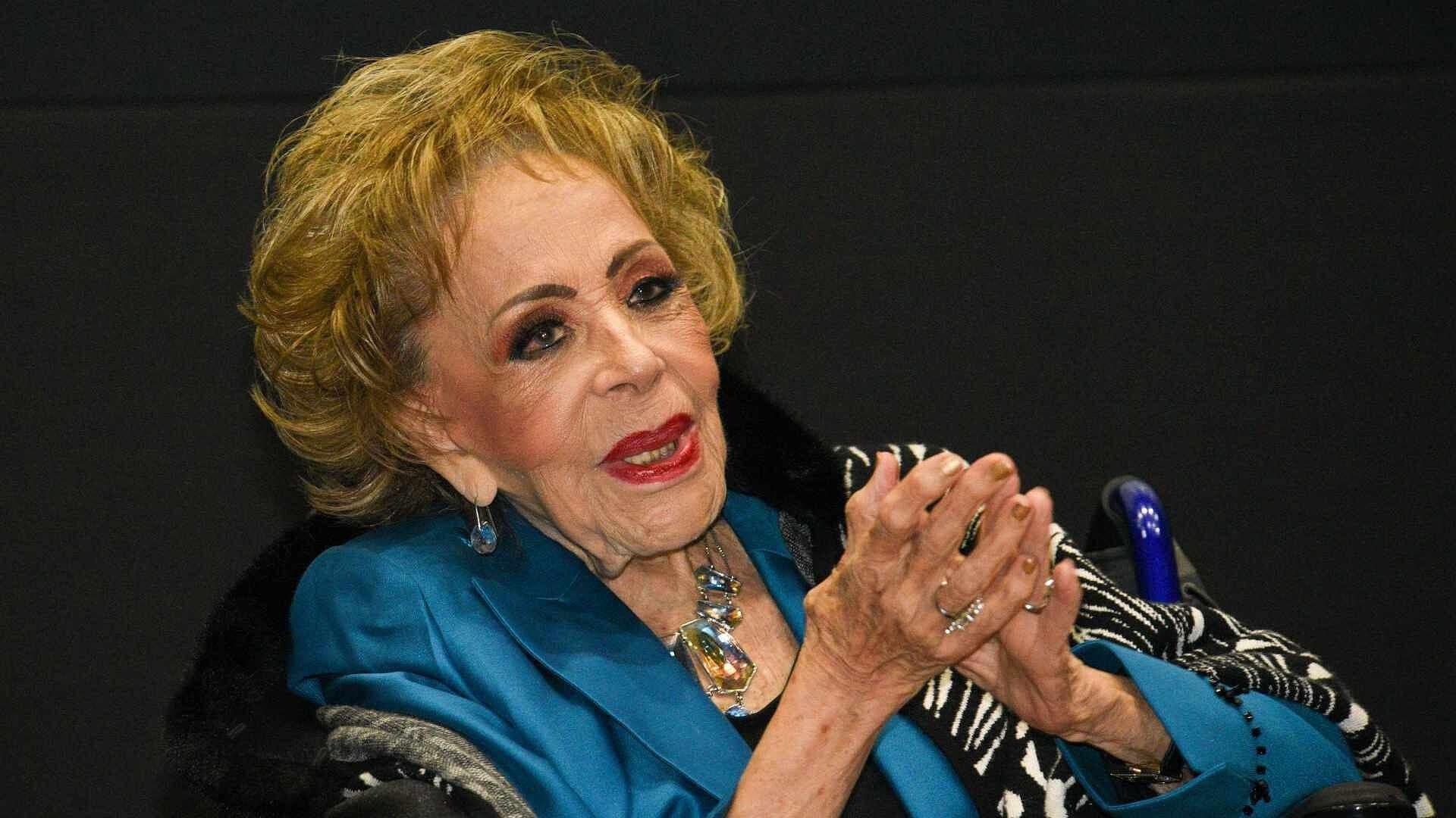 ‘Es Una Mujer Fuerte’: Enrique Guzmán Sobre Salud de Silvia Pinal