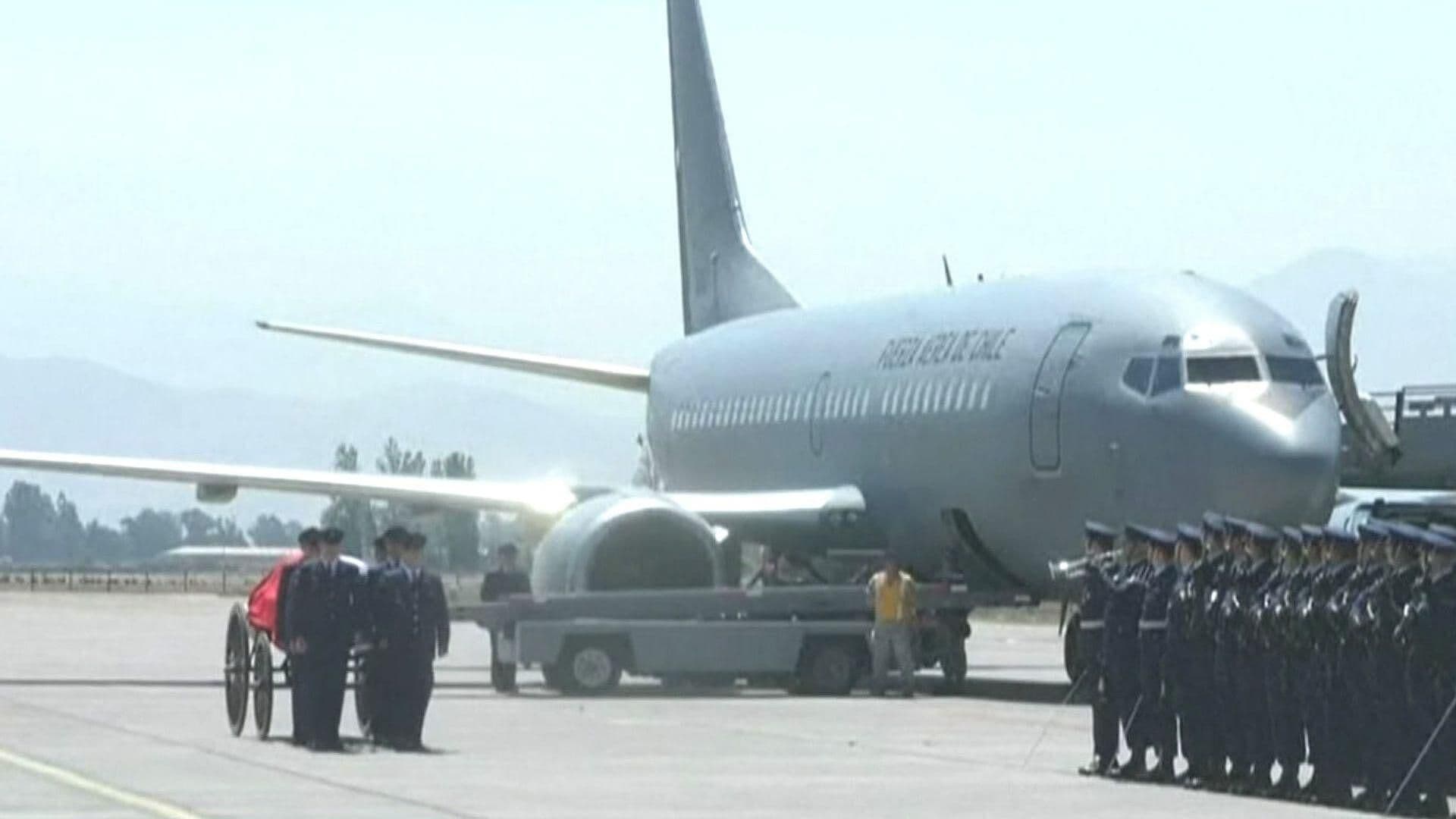 Féretro con Restos de Sebastián Piñera Llega a Santiago