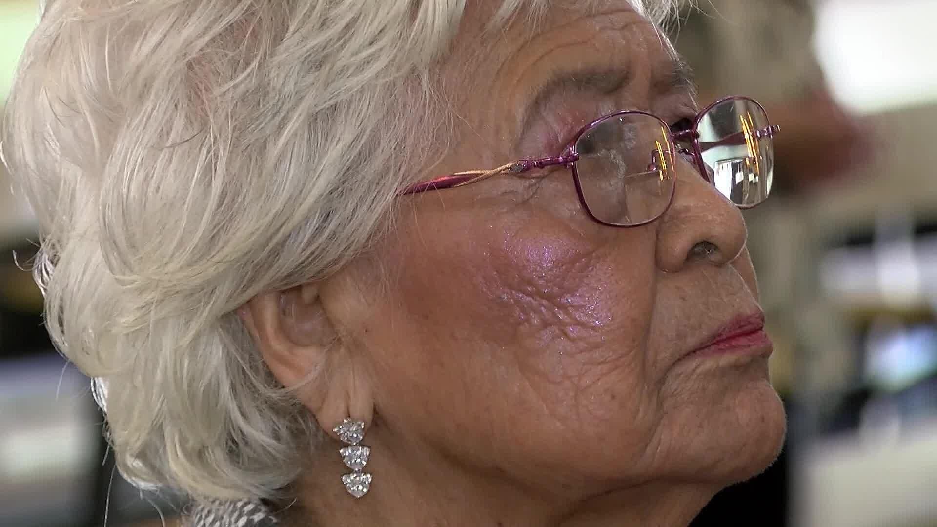 Juanita Nació en San Valentín, ¡Pero Hace 100 Años!