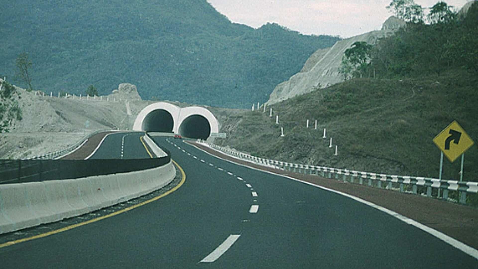 Finaliza Protesta de Transportistas sobre Autopista del Sol
