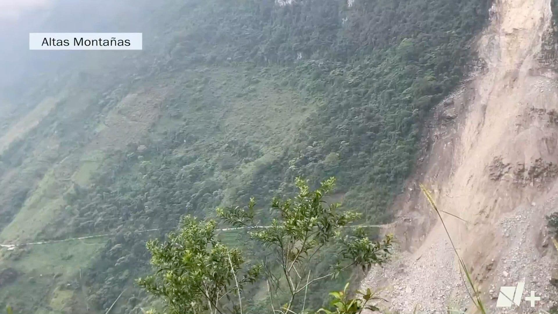 Tras Derrumbe en Mixtla de Altamirano, Demoran Hasta Dos Horas en Buscar Víveres