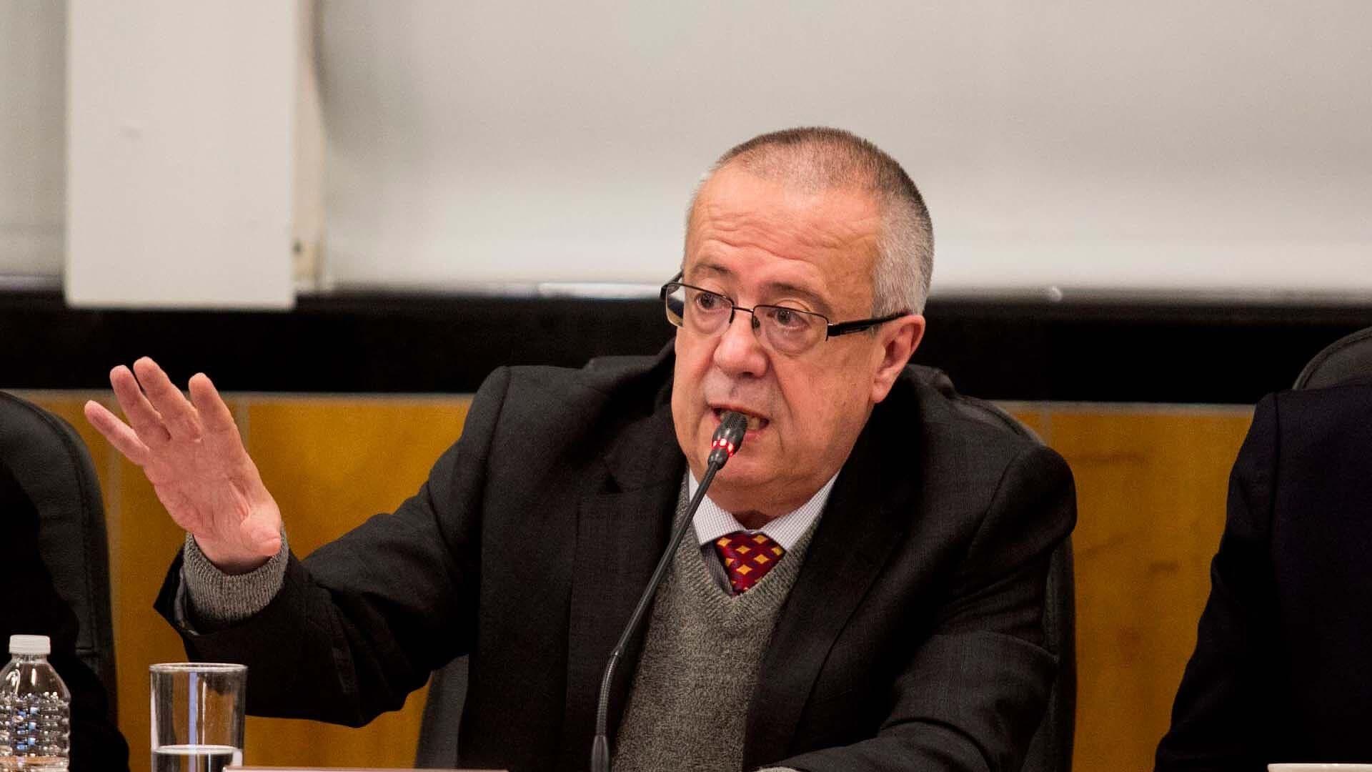 SHCP Lamenta Fallecimiento de Carlos Urzúa
