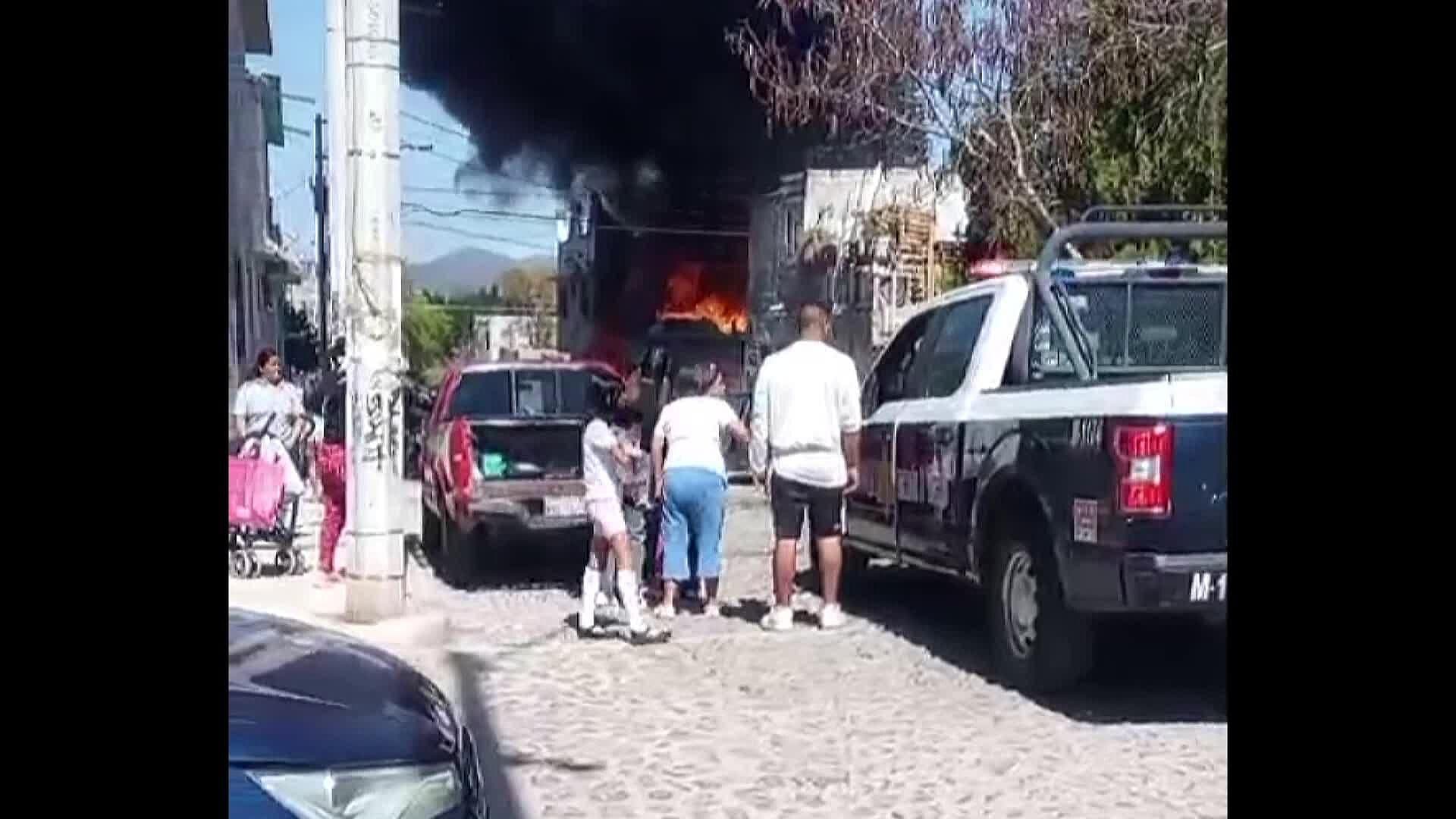Se Registró un Intenso Incendio de Vivienda en la Colonia Loma Bonita, Querétaro