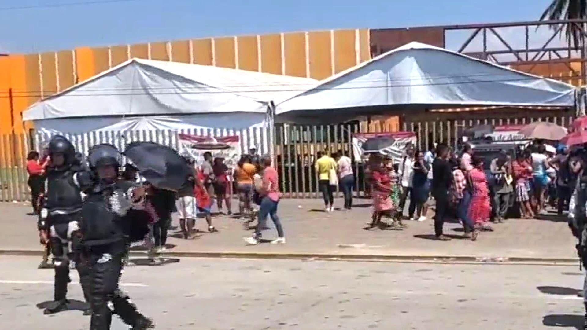 Damnificados No Censados por Huracán Otis Se Manifiestan en Zona Diamante para Exigir Ayuda