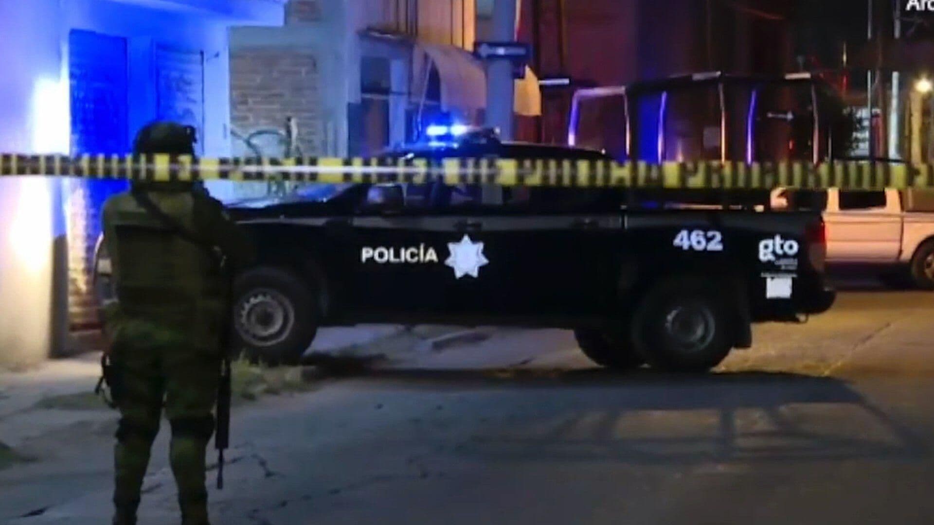Asesinan a Motociclista en la Loma en Valle de Santiago; Agresores Iban También en Moto
