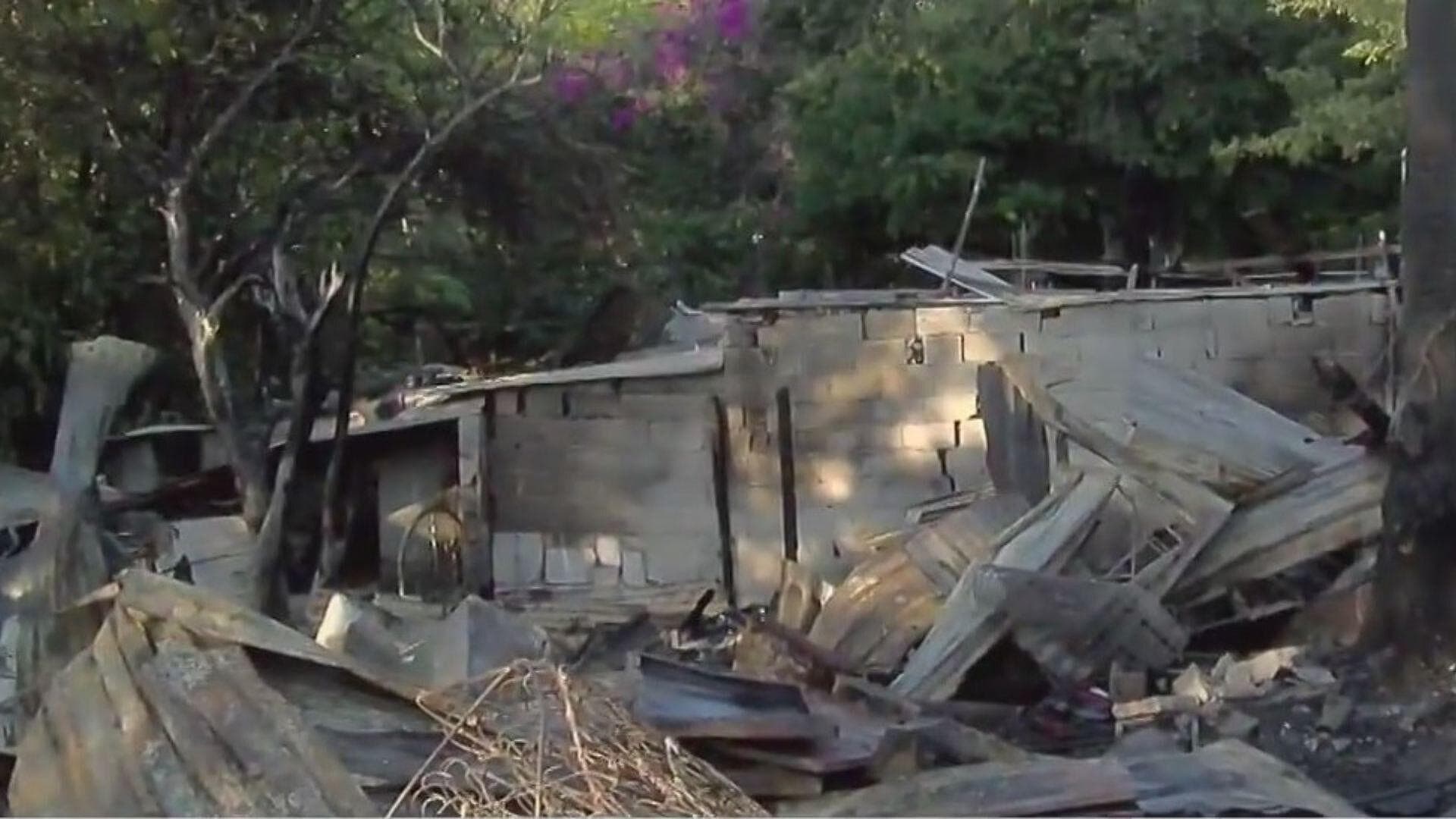 Piden Apoyo Vecinos Afectados por Incendio en Col. Tierra Propia en Guadalupe