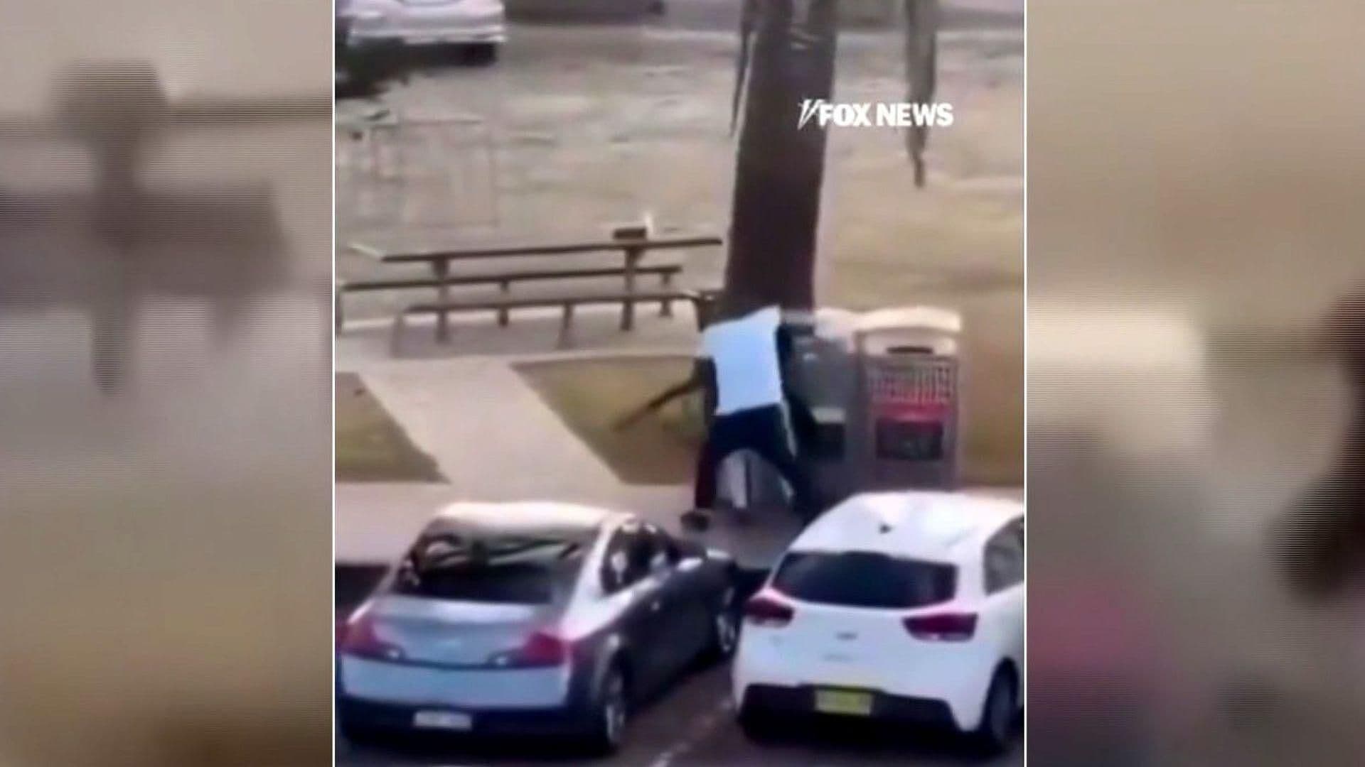 Video Mostró Cómo Hombre Desarmó a Atacante en Tiroteo de Bondi Beach en Australia