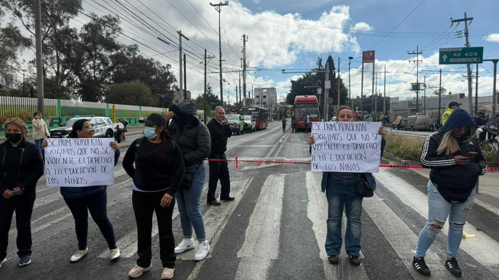 Padres de Familia Bloquean Gran Canal y San Juan de Aragón en la GAM