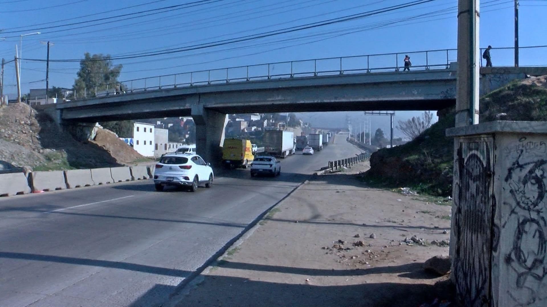 Vecinos Denuncian Deterioro e Inseguridad en Puente de Las Torres en Tijuana