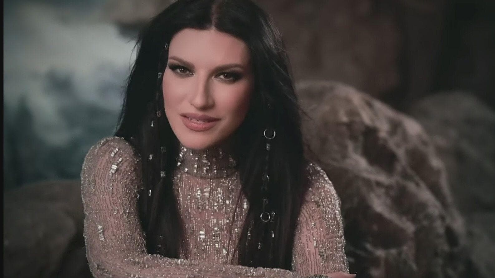 Laura Pausini Rinde Homenaje a Compositores Latinoamericanos con Nuevo Álbum: Fecha de Estreno