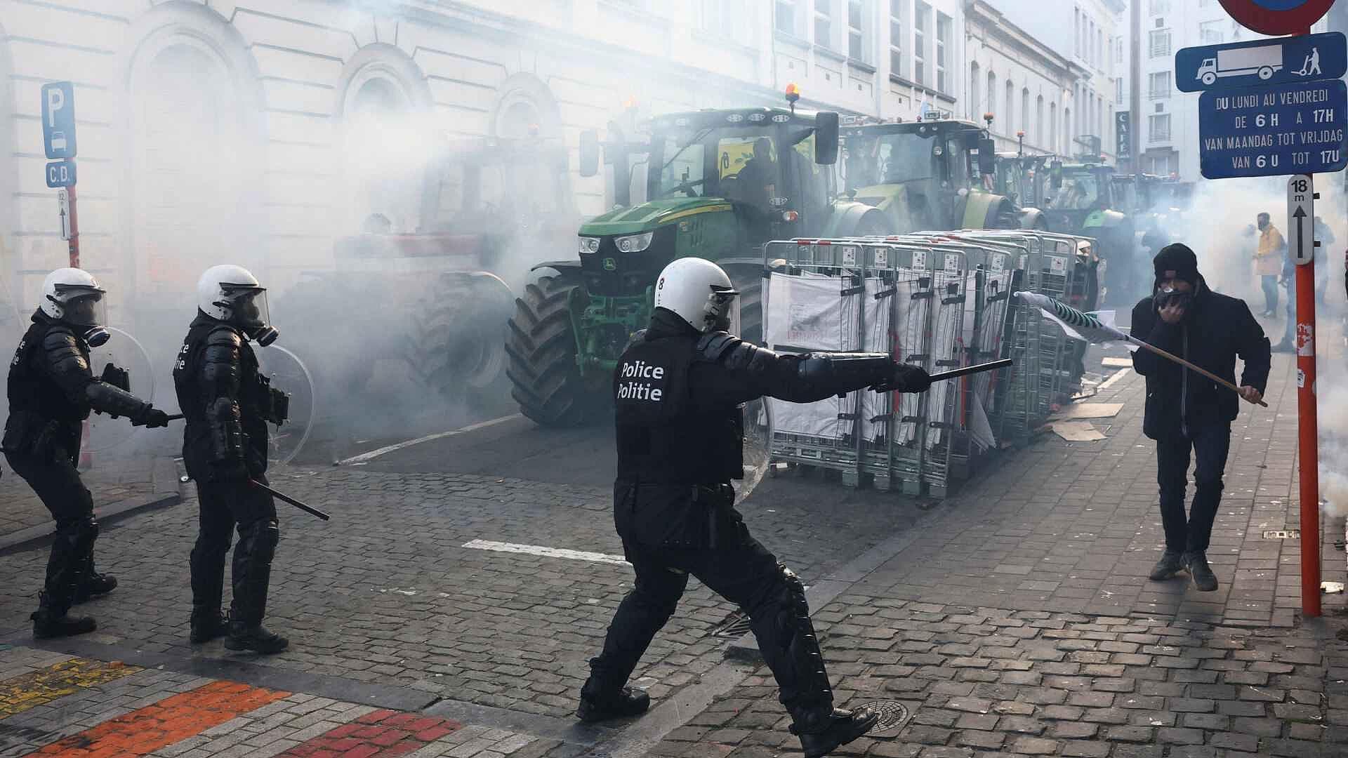 Agricultores Proestan en Bruselas, Bélgica; Rechazan Tratado de UE-Mercosur