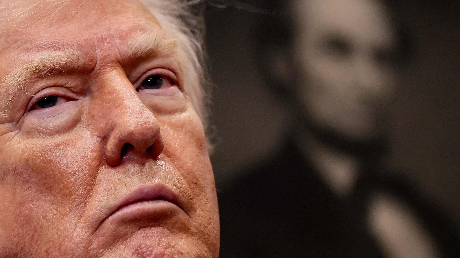Trump Anuncia Represalias de EUA contra ISIS tras Asesinato de Estadounidenses en Siria