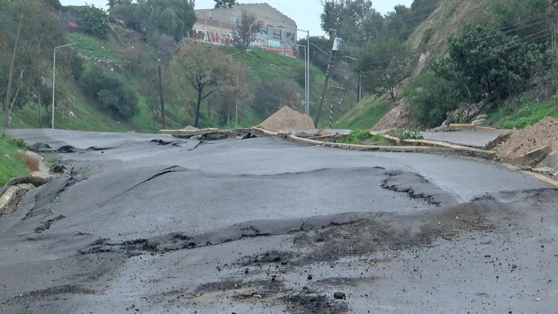 Deslizamiento en Sánchez Taboada de Tijuana Sigue Afectando Viviendas y Calles; Así se Ve