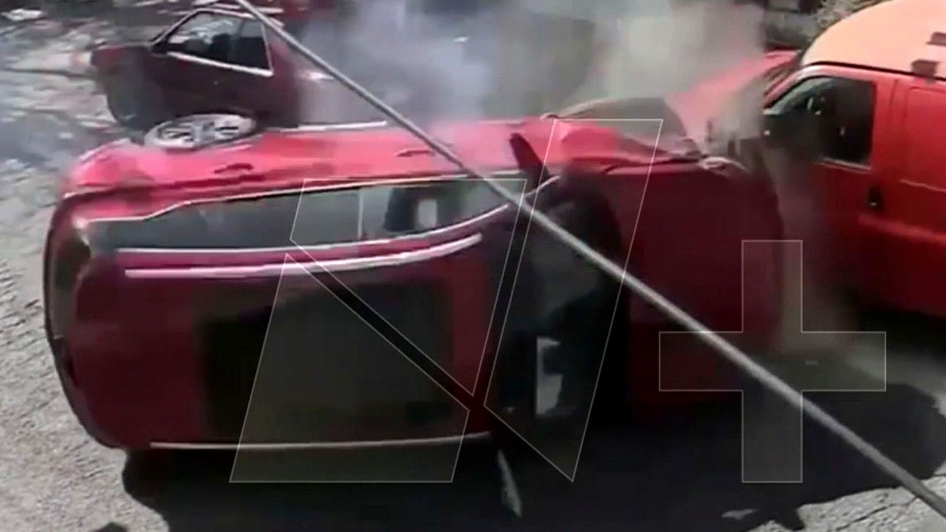 VIDEO: Vuelca Vehículo en Col. Leyes de Reforma en CDMX; Así el Momento Exacto