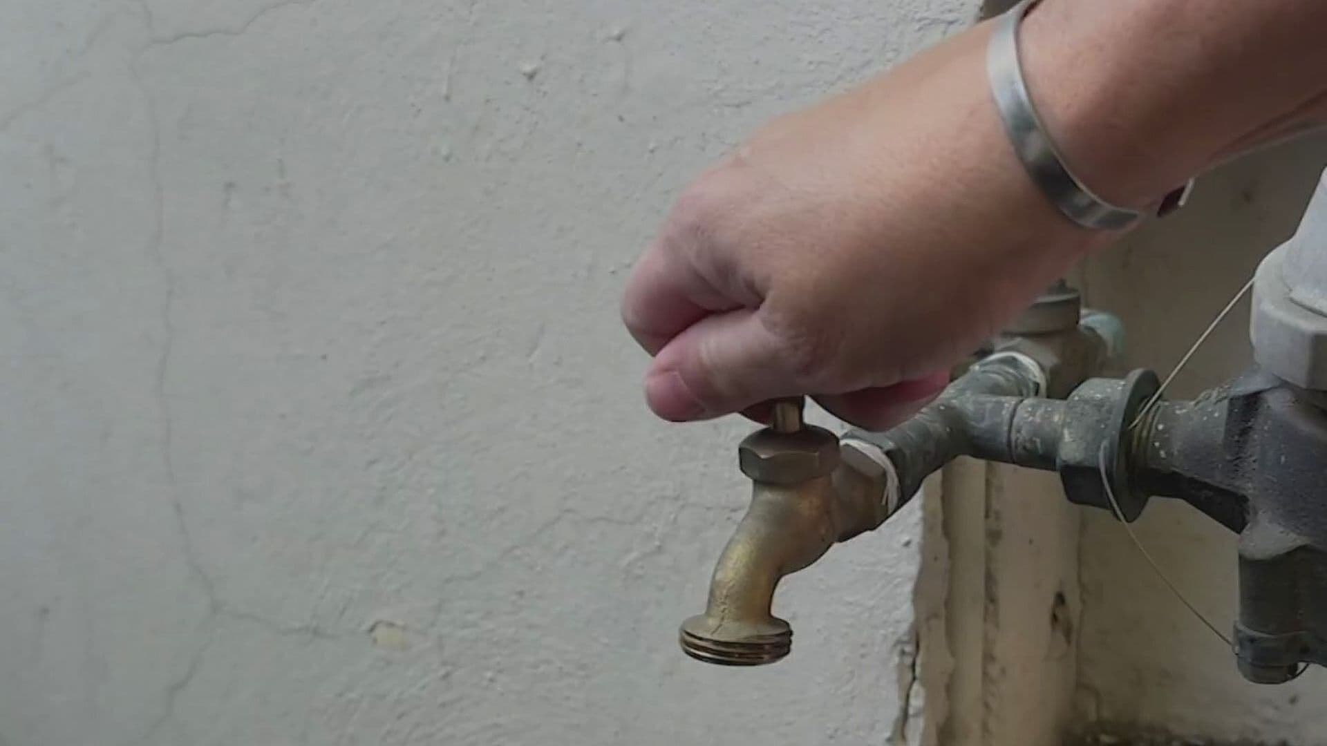 Vecinos de Colonia Lomas de Vista Hermosa en Cuajimalpa Se Quedan sin Agua por Edificios Nuevos