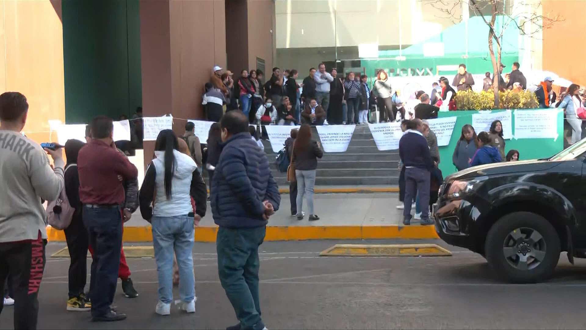 Trabajadores del Poder Judicial Realizan Bloque en Niños Héroes, CDMX; Rutas Alternas