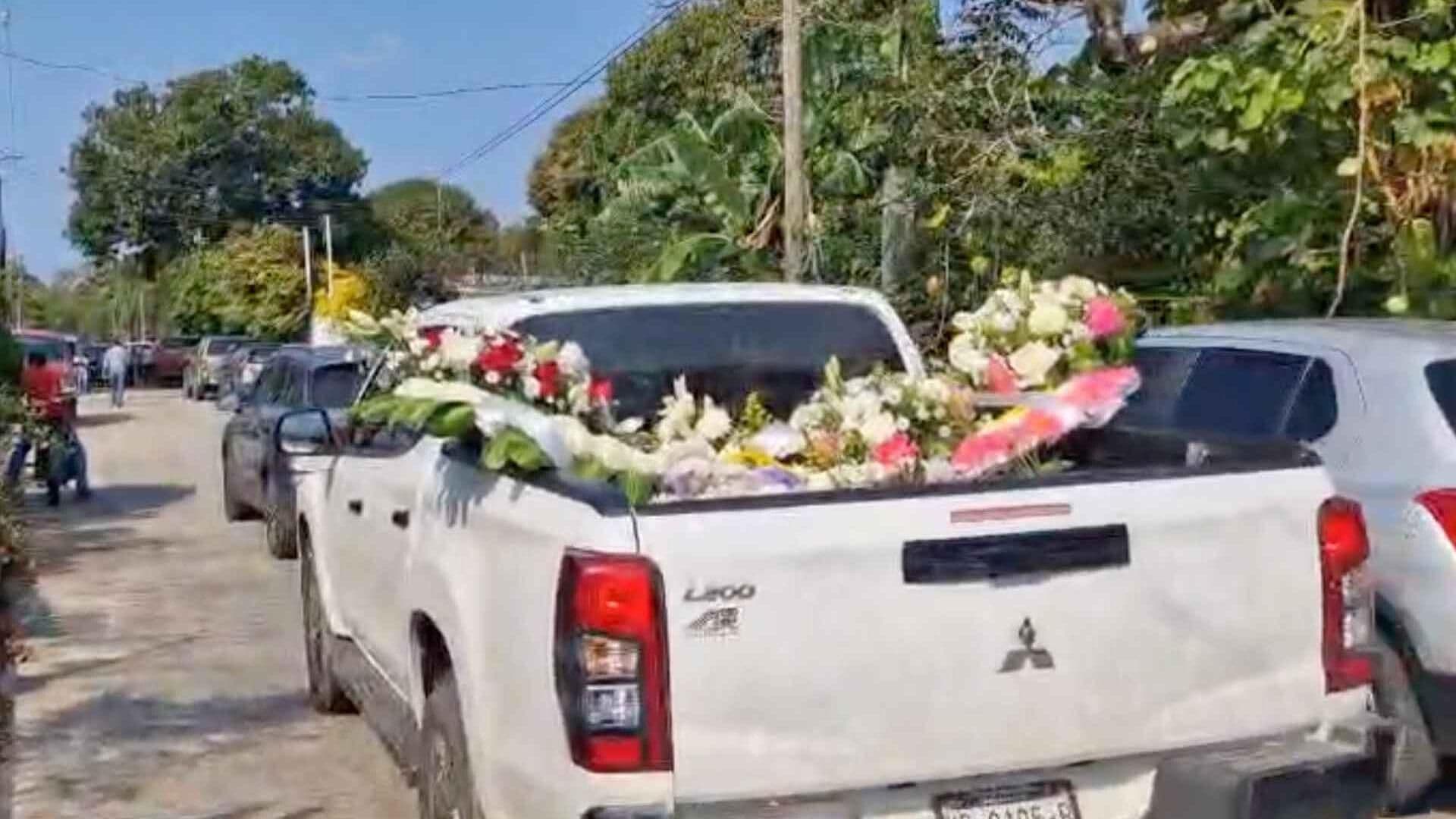 Entregan Restos de Maestra Asesinada Presuntamente por su Hija y su Yerno Agua Dulce, Veracruz