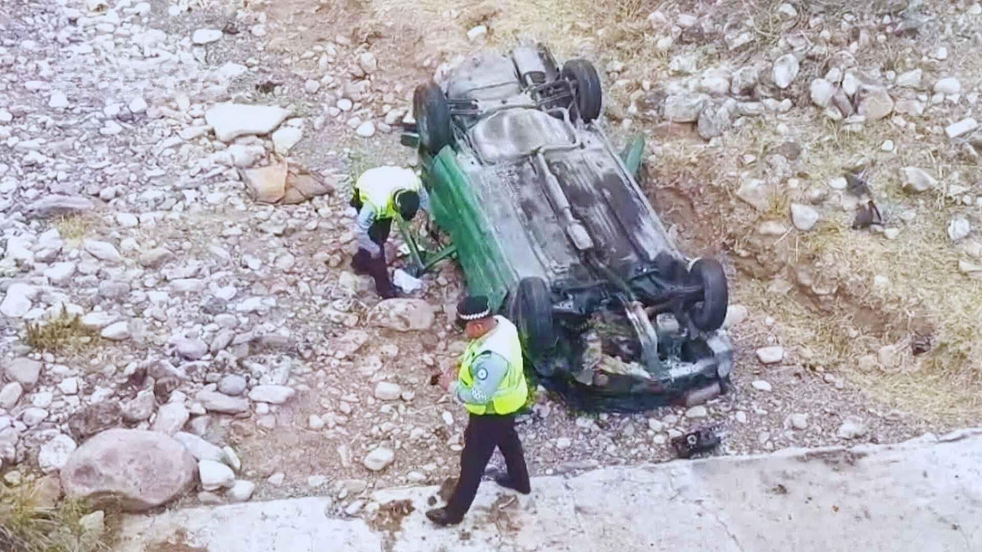 Pareja Pierde el Control y Se Sale del Camino en la Carretera Chihuahua–Delicias