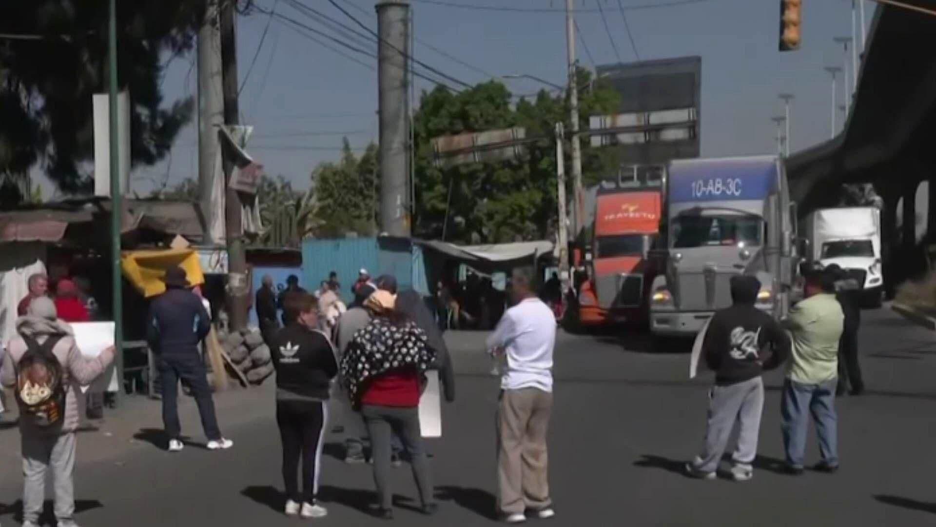 Vecinos Exigen Seguridad en San Martín Tepetlixpan, Edomex: "Ya No Queremos Más Muertos"