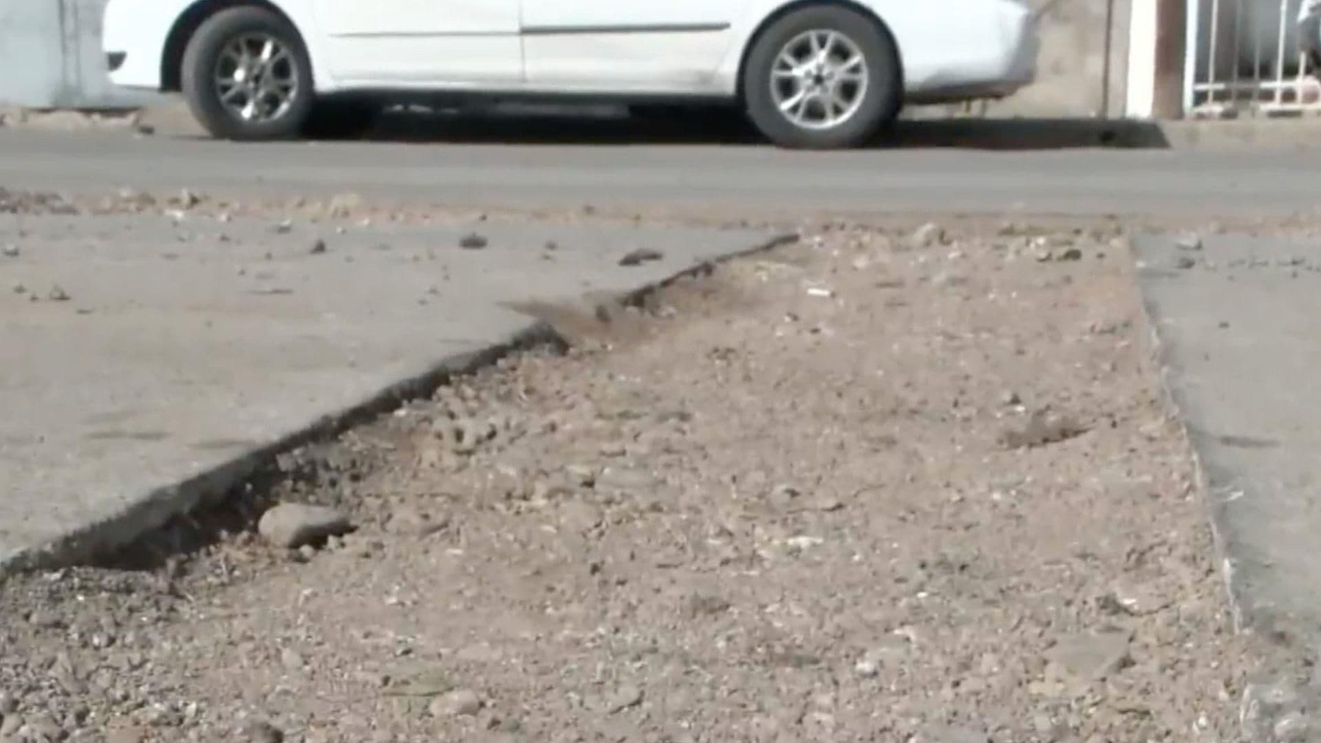 Vecinos de la Colonia Guadalupe en Chihuahua Denuncian Malas Reparaciones de la JMAS